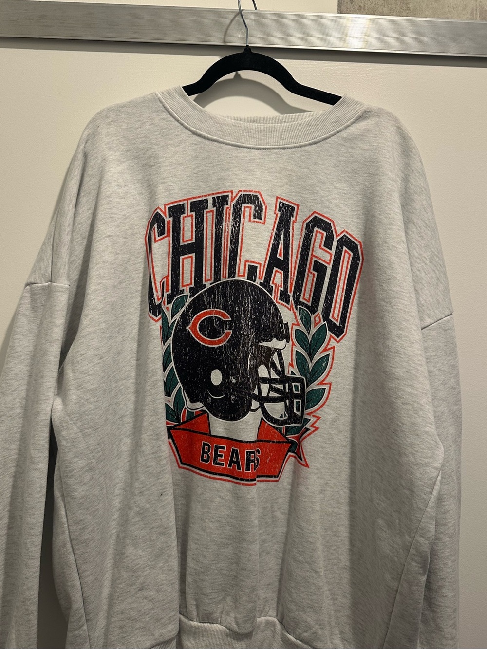 Chicago Bears Gray Graphic Crewneck Sweatshirt